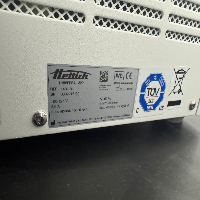 Hettich Universal 320 Centrifuge image 2